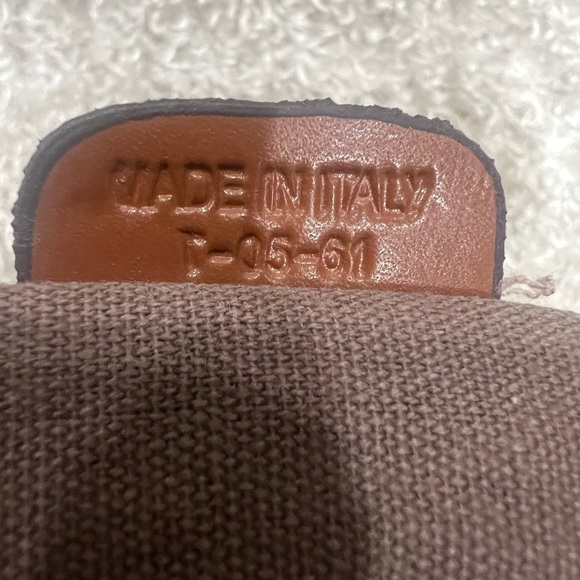 Burberry Beige/Brown Haymarket Check Canvas and Leather Drawstring Bucket Bag - Picture 11 of 16